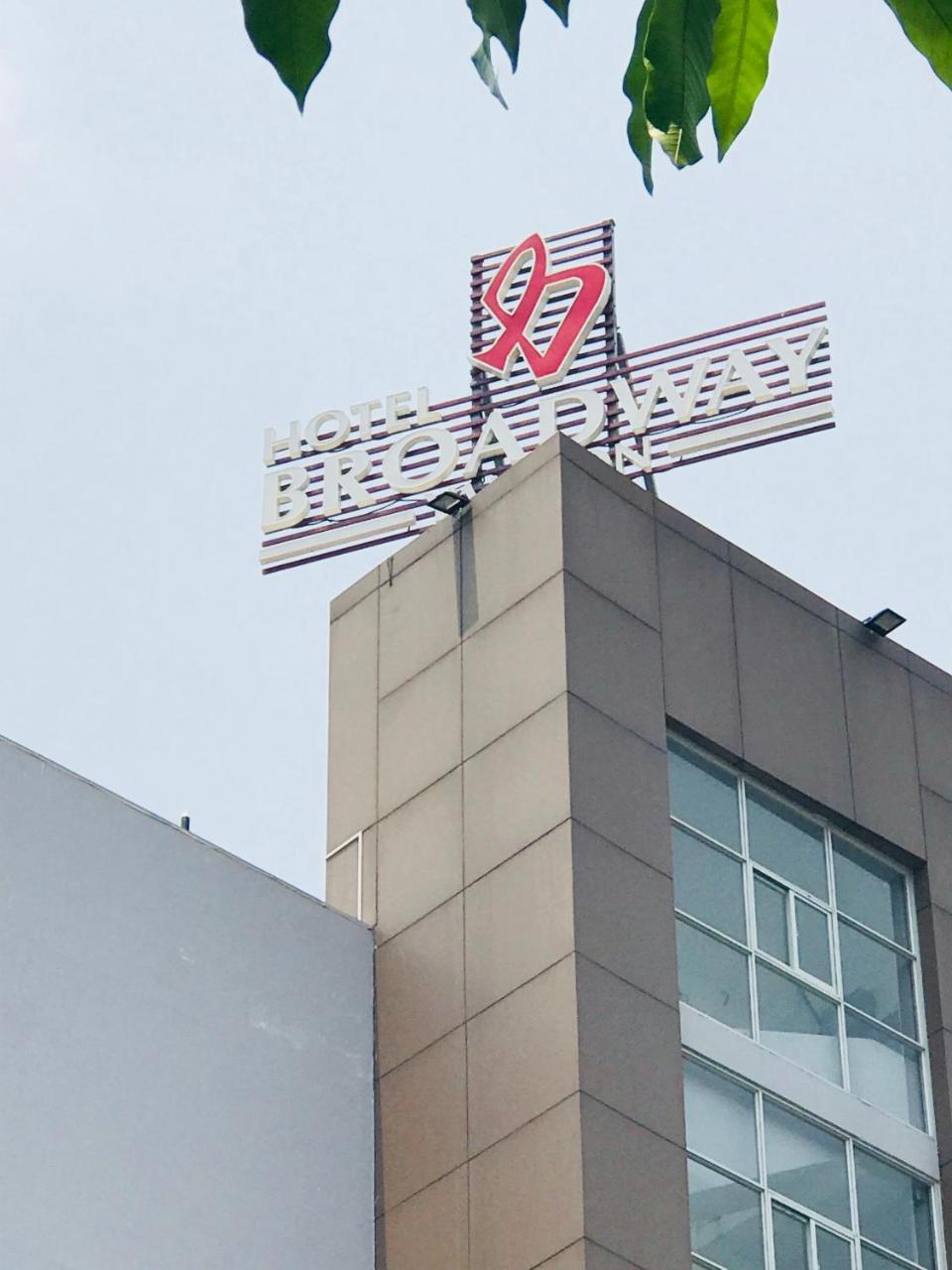 Hotel Broadway Rangun Kültér fotó