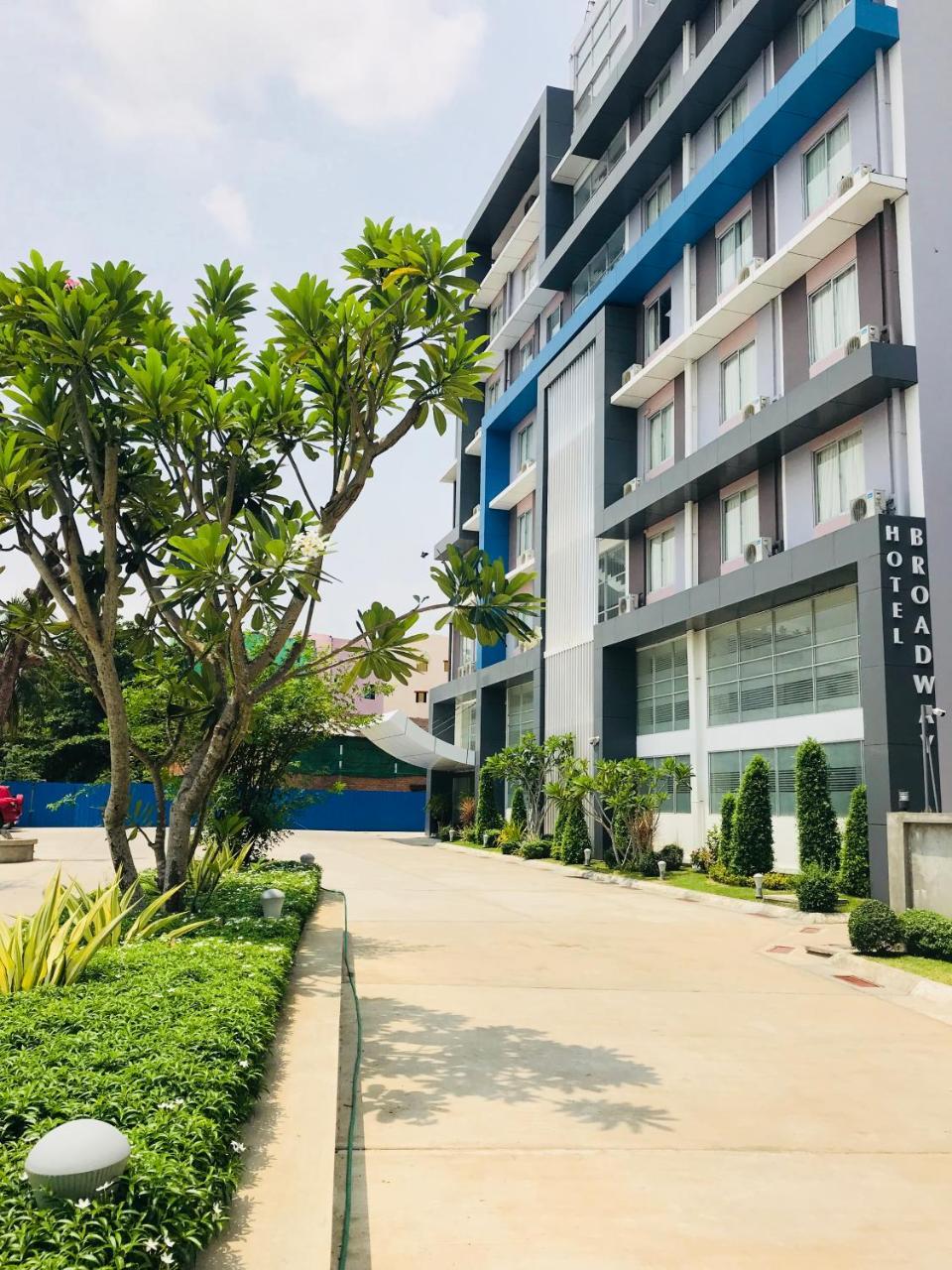 Hotel Broadway Rangun Kültér fotó