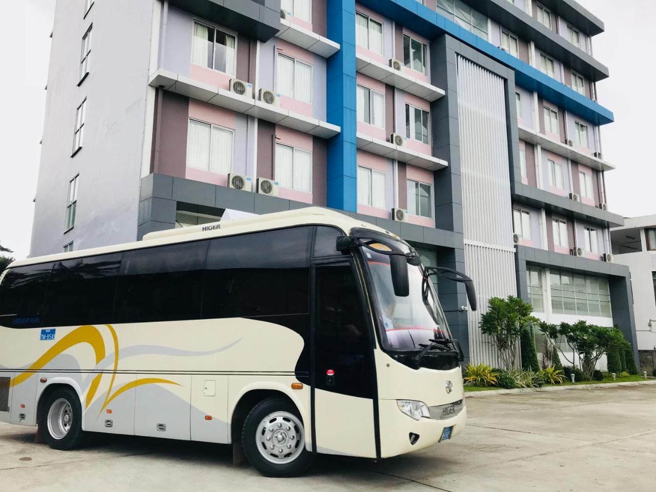 Hotel Broadway Rangun Kültér fotó
