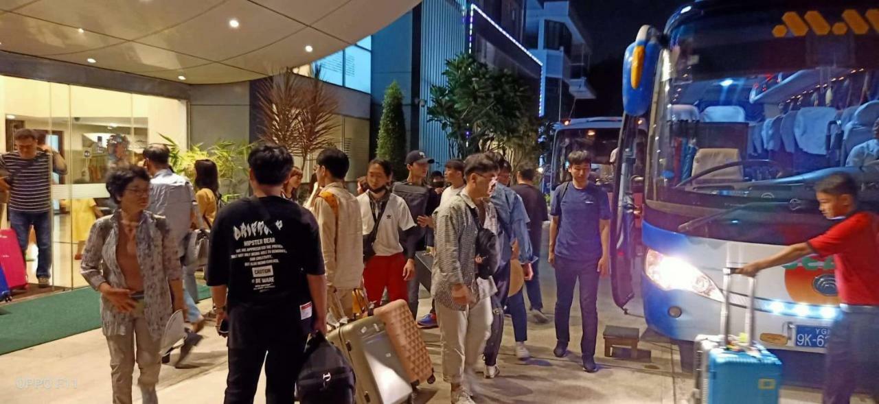 Hotel Broadway Rangun Kültér fotó